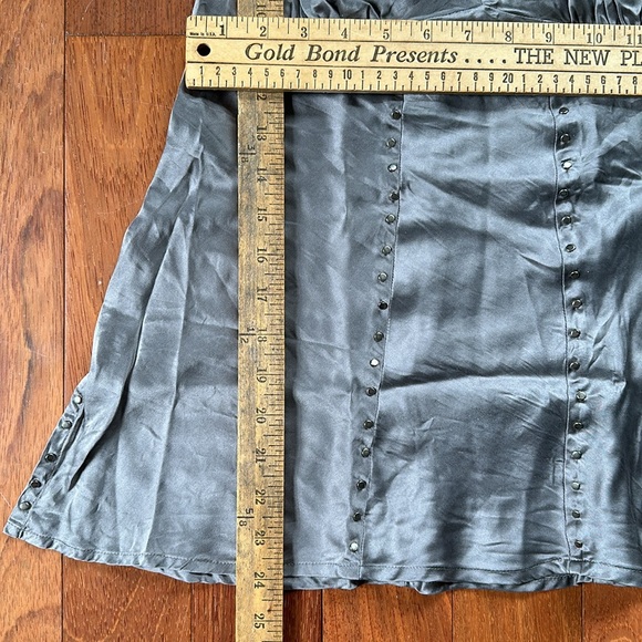 TO THE MAX Silver pewter longer silk camisole with silver studs, side slits - Picture 4 of 6